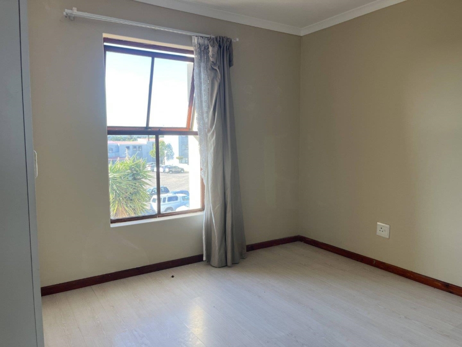 2 Bedroom Property for Sale in Parklands Western Cape